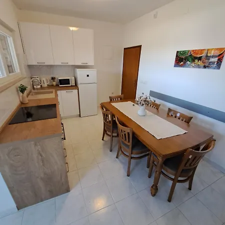 Apartment Kresan Soline 2 Sukosan
